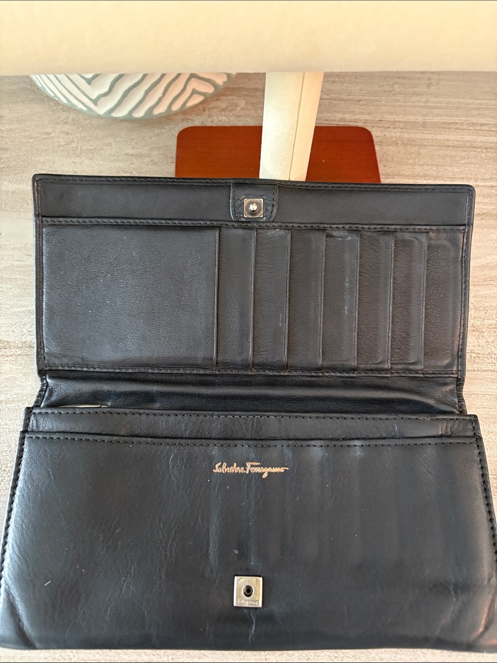 Salvatore Ferragamo Black Woven Logo Leather Wallet - Picture 3 of 11